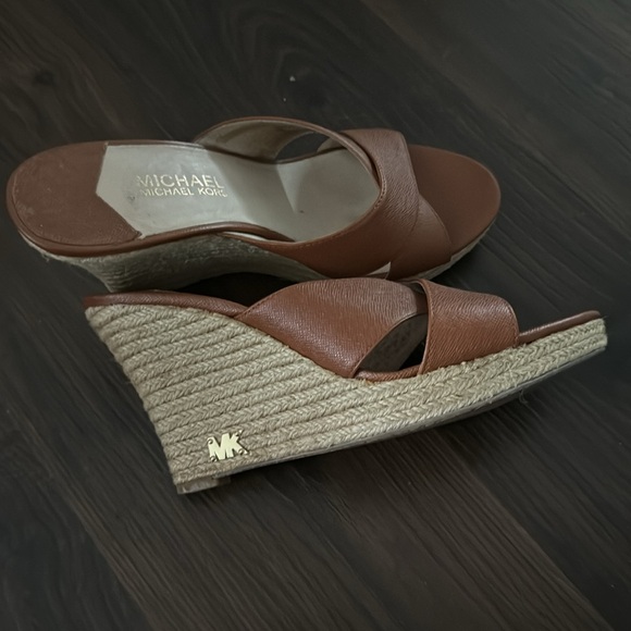 Michael Kors Wedge Heels - Picture 1 of 10